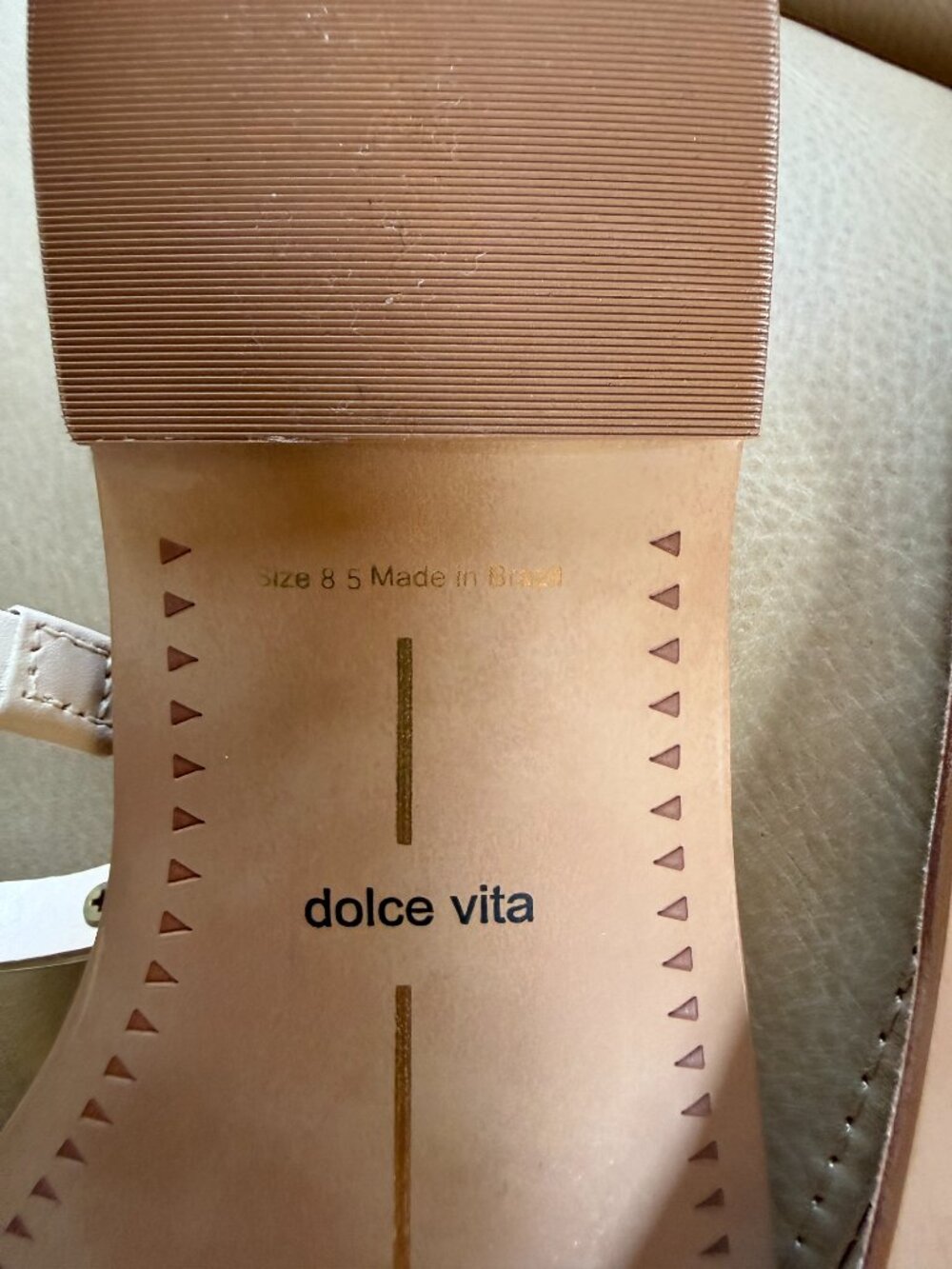 Dolce Vita Wink Sandals - Picture 4 of 4
